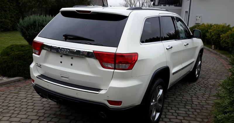 Jeep Grand Cherokee cena 46500 przebieg: 210000, rok produkcji 2011 z Leśnica małe 277